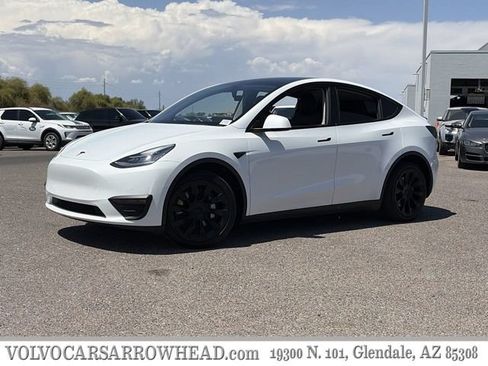 Used 2021 Tesla Model Y Long Range AWD/4WD image 1