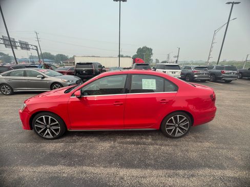 Used 2013 Volkswagen Jetta GLI Autobahn FWD image 3