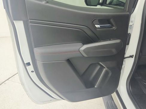 Certified 2024 Chevrolet Colorado Z71 w/ Z71 Convenience Package 2 image 25