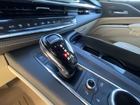 Certified 2023 Cadillac Escalade ESV Premium Luxury w/ LPO, Radiant Package image 16