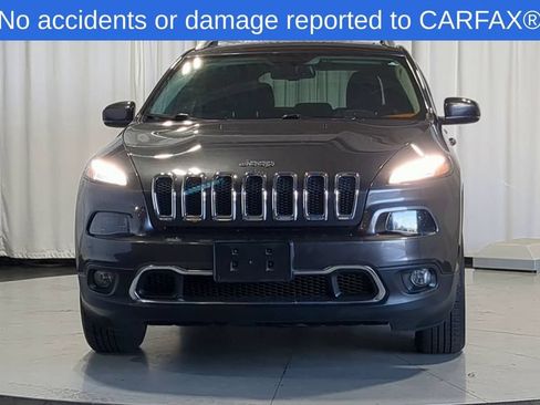 Used 2016 Jeep Cherokee Limited w/ Luxury Group AWD/4WD image 3