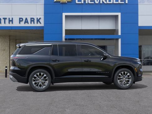 New 2026 Chevrolet Traverse LT w/ Sun and Wheel Package image 5