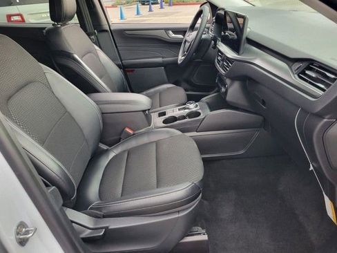 Used 2025 Ford Escape Base image 15