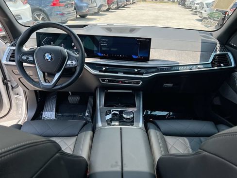 Used 2025 BMW X5 sDrive40i w/ Climate Comfort Package RWD image 22