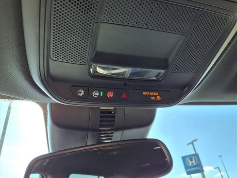 Used 2025 Buick Enclave Preferred image 22