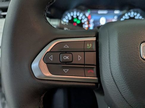 Used 2024 Jeep Compass Latitude AWD/4WD image 18