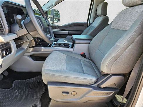 Used 2024 Ford F250 XLT w/ Black Appearance Package AWD/4WD image 16