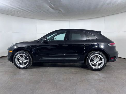 Certified 2025 Porsche Macan AWD/4WD image 2