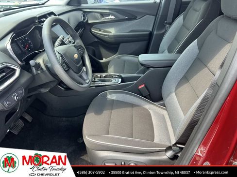 Certified 2023 Chevrolet TrailBlazer LT FWD image 17