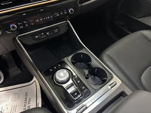 Used 2025 Kia Carnival SX Prestige FWD image 18