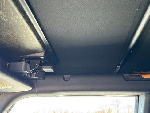 Used 2022 Ford Bronco Wildtrak image 16