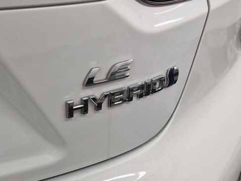 Used 2024 Toyota Corolla LE image 8