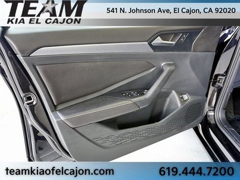 Used 2024 Volkswagen Jetta SE image 21