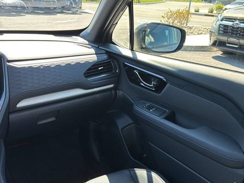 Certified 2025 Subaru Forester Limited AWD/4WD image 25