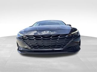 Used 2022 Hyundai Elantra SEL FWD video 2