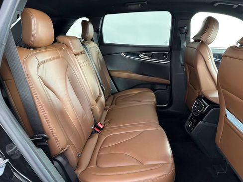 Used 2022 Lincoln Nautilus Reserve w/ Equipment Group 201A AWD/4WD image 19