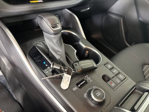 Used 2025 Toyota Highlander XSE AWD/4WD image 20