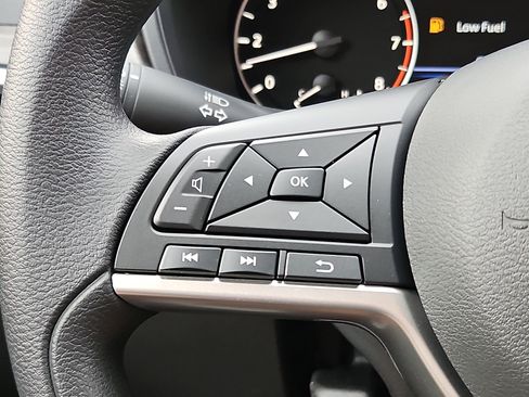 New 2026 Nissan Altima 2.5 SV AWD/4WD image 19