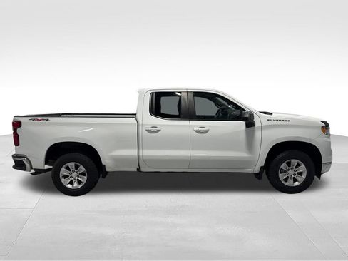 Used 2023 Chevrolet Silverado 1500 LT AWD/4WD image 51