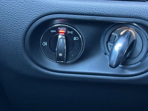 Used 2024 Porsche Macan image 34