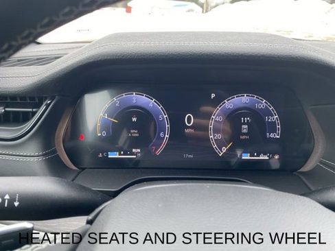 New 2026 Jeep Grand Cherokee Altitude image 13