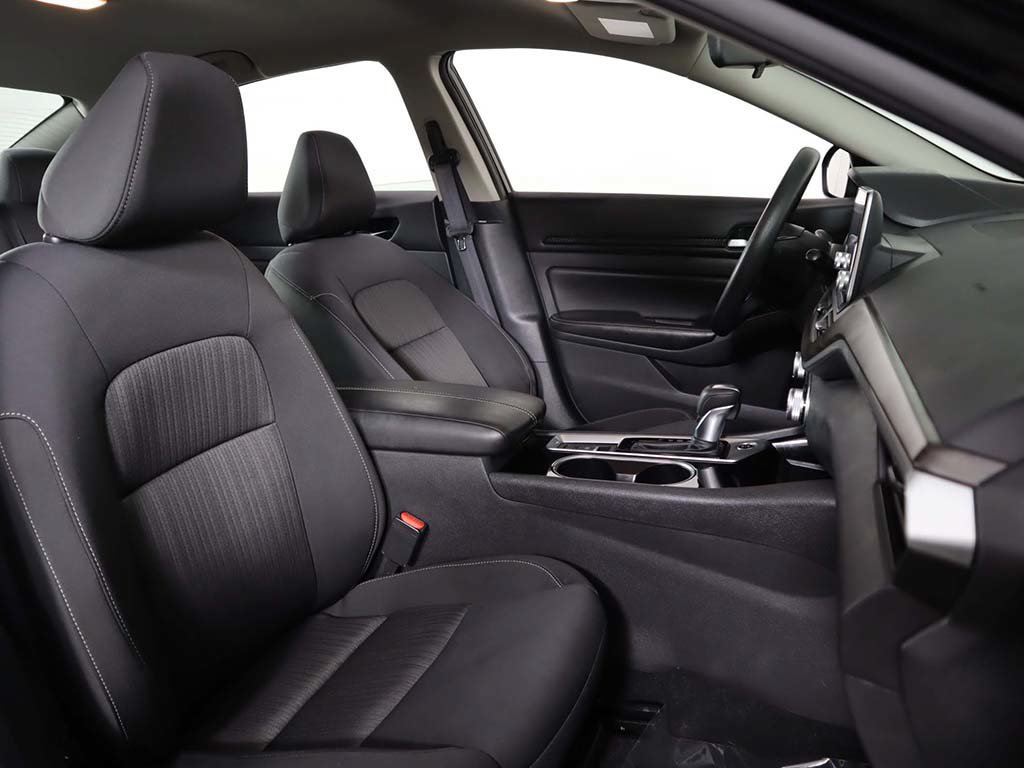 Used 2024 Nissan Altima 2.5 SV AWD/4WD image 26