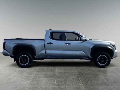 Used 2024 Toyota Tacoma TRD Off-Road image 6
