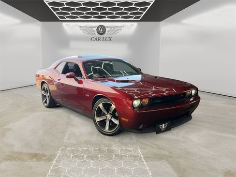 Used 2014 Dodge Challenger R/T image 7