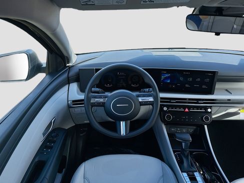 New 2026 Hyundai Tucson SEL image 15