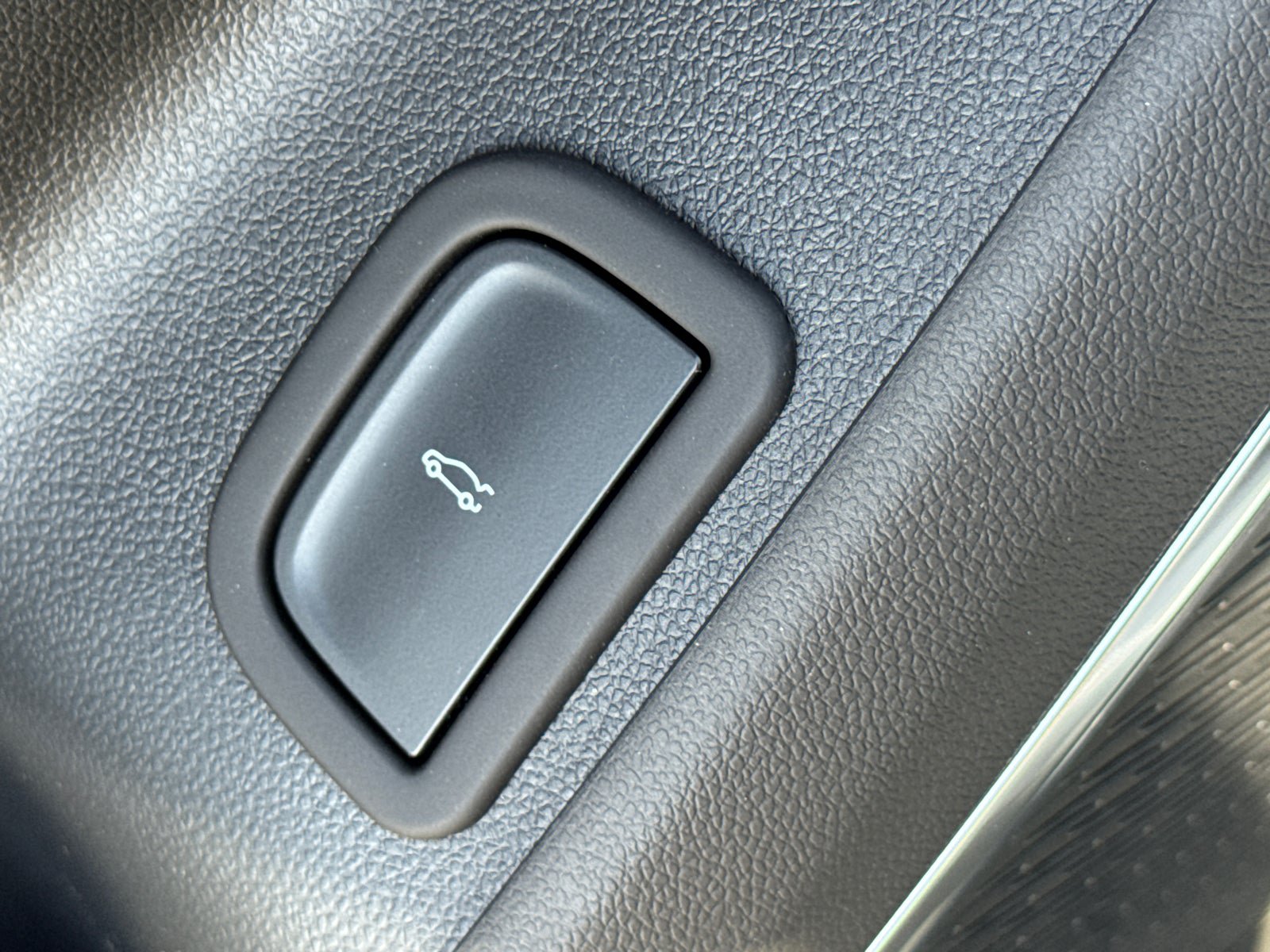 Used 2026 GMC Acadia Elevation w/ Black Edition AWD/4WD image 28