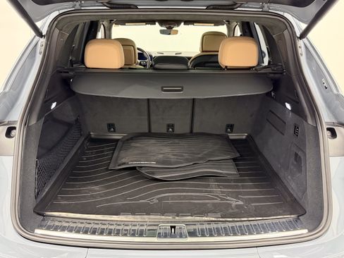 Certified 2025 Porsche Cayenne GTS AWD/4WD image 65