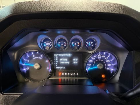 Used 2015 Ford F250 Lariat w/ Lariat Ultimate Package AWD/4WD image 14