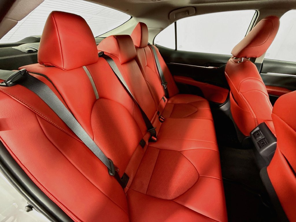 Used 2019 Toyota Camry XSE FWD image 26