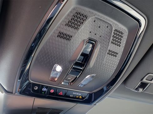 Used 2024 Cadillac Lyriq Sport image 25