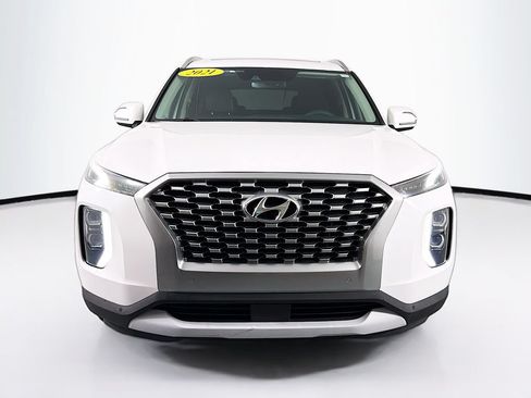 Used 2021 Hyundai Palisade SEL w/ Premium Package FWD image 2