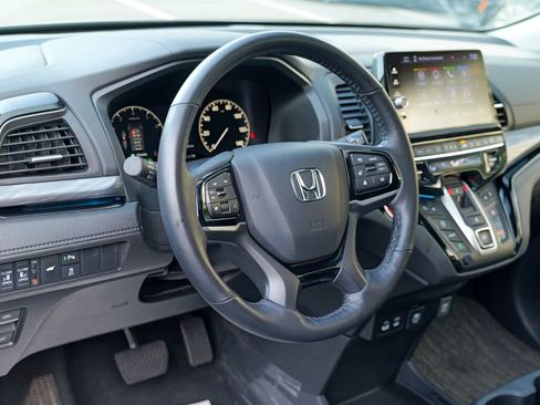 Used 2025 Honda Odyssey Elite image 19
