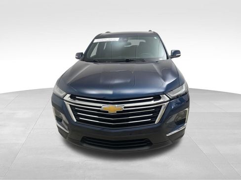 Used 2023 Chevrolet Traverse LT FWD image 8