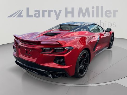 Used 2024 Chevrolet Corvette Stingray Premium Conv w/ Z51 Performance Package RWD image 5
