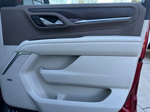 Used 2021 GMC Yukon Denali w/ Denali Premium Package image 33