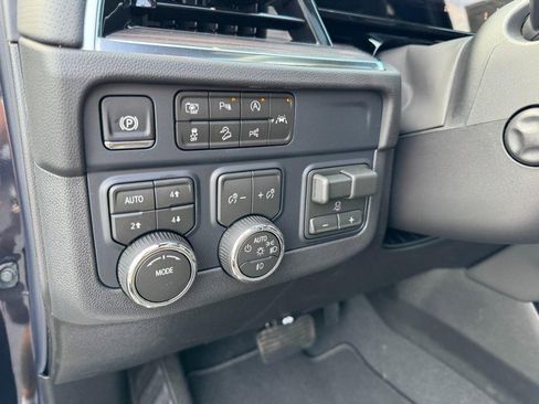 New 2026 Chevrolet Suburban Premier w/ Sun And Tow Package AWD/4WD image 41