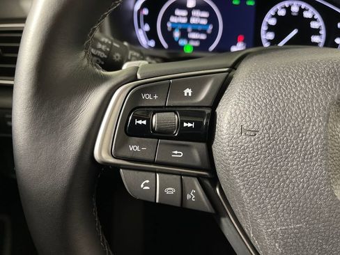 Used 2018 Honda Accord Touring image 29