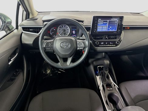 Used 2021 Toyota Corolla LE image 17