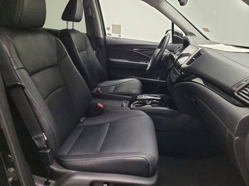 Used 2017 Honda Pilot Touring image 21