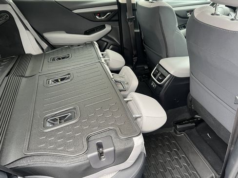 Used 2022 Subaru Outback Premium image 24