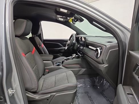 Used 2024 Chevrolet Colorado Z71 w/ Z71 Convenience Package 2 image 10