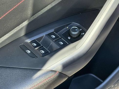 Certified 2022 Volkswagen Jetta GLI Autobahn w/ GLI Black Package FWD image 17