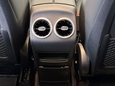 Used 2026 Mercedes-Benz GLB 250 image 24