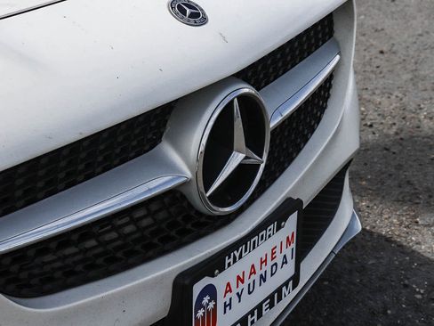 Used 2018 Mercedes-Benz CLA 250 image 3