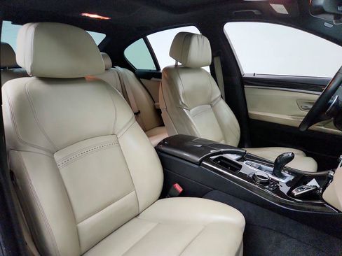 Used 2014 BMW 550i xDrive Sedan AWD/4WD image 27