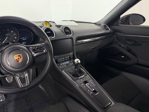 Certified 2023 Porsche 718 Boxster Spyder image 23